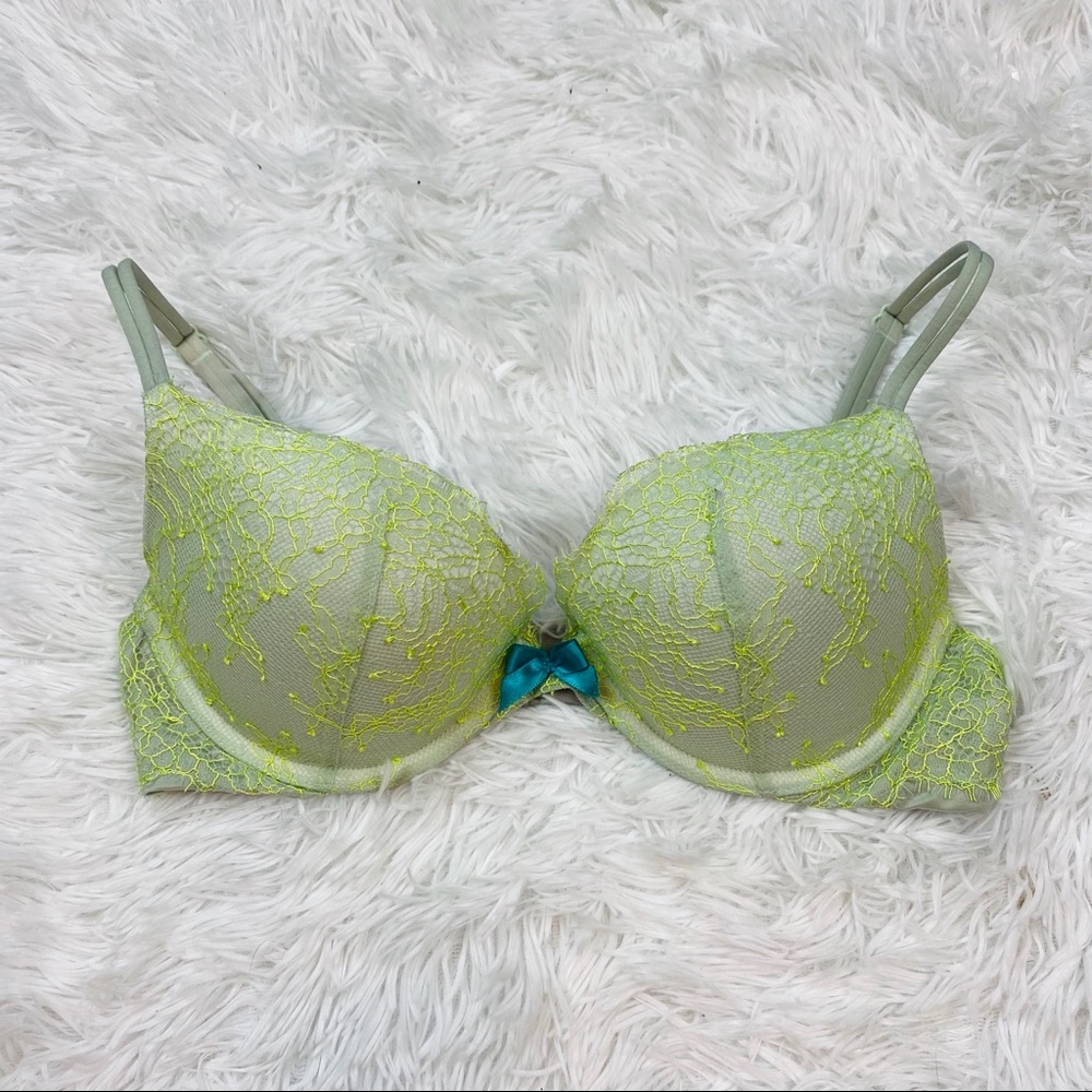 Victoria Secret Very Sexy Push-Up Lace Bra 34B